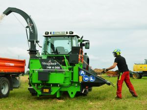 handbeschickte holzhackmaschinen 3